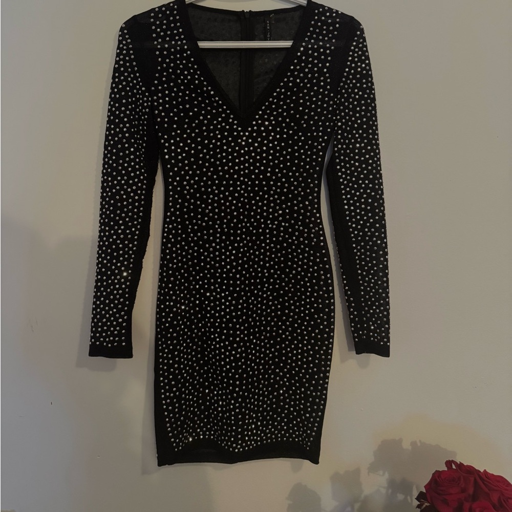 Stunning Shiny Black Dress – Flattering Fit